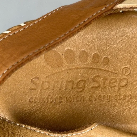 Spring Step Tan and Camel Leather Sandal Wedge - Picture 9 of 12